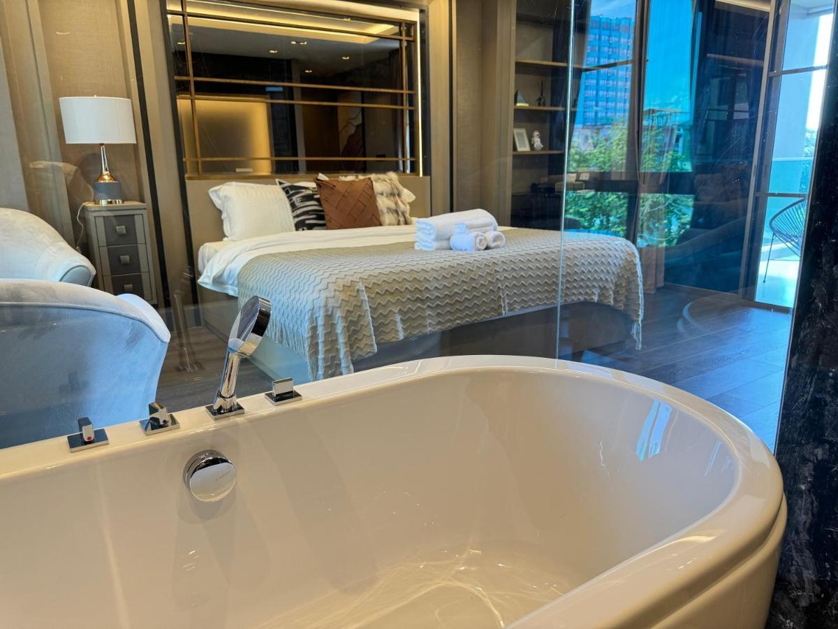 Chiang Mai Night Market Super Large Luxurious 3-Bedroom Hotel-Style Condo Exterior foto
